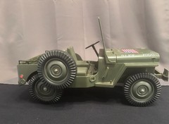 VINTAGE 1964 ORIGINAL GI JOE JEEP 7000 w/TRAILER/SEARCH LIGHT/RECOILESS CANNON