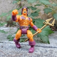 Glyos Warlords of Wor Harvest Rot Bog-Nar Battles Tribes Pumpkin Spice Orange