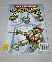 TEENAGE MUTANT HERO TURTLES BUMPER COLOURING COLORING BOOK 1990