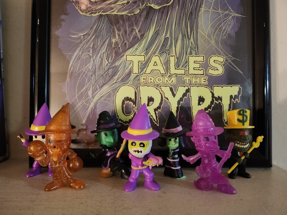 Wacky Wizards Mini Figurine 2″ Lot Of 18