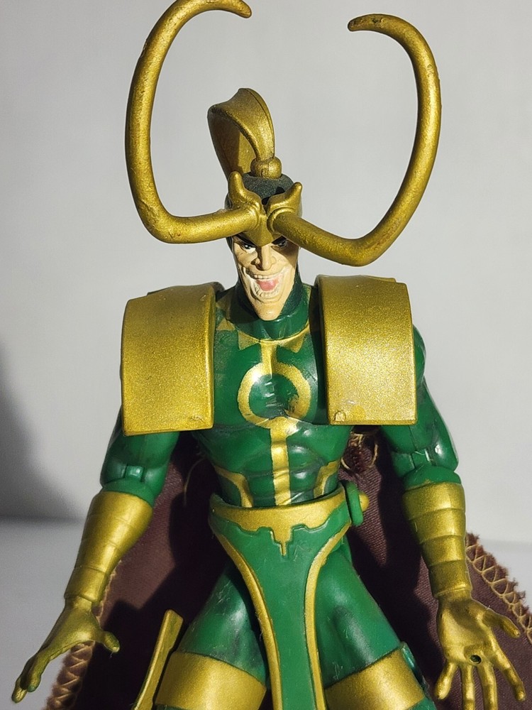 Marvel Toy Biz 1997 Earth’s Heroes Avengers Reborn Series Loki Figure