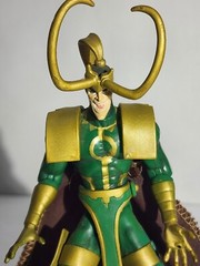 Marvel Toy Biz 1997 Earth’s Heroes Avengers Reborn Series Loki Figure