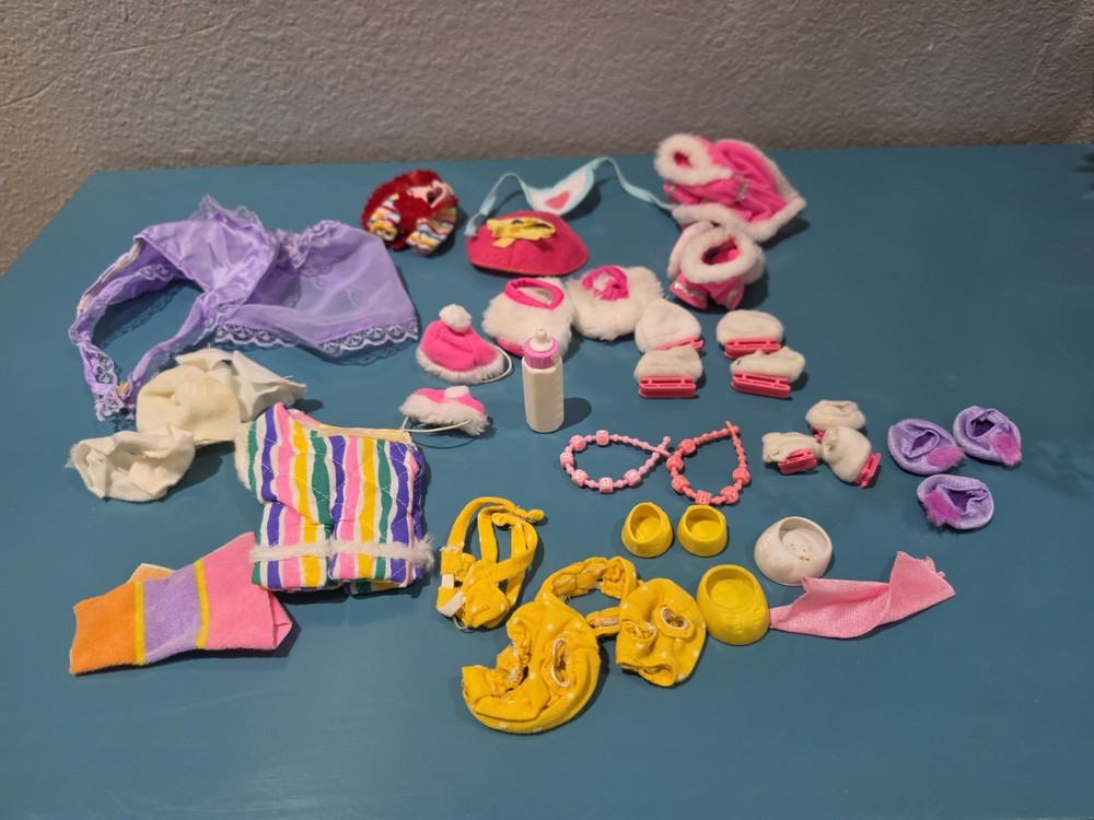 Vintage 80s Hasbro My Little Pony Mixed Lot Outfits Accessories 30 Pieces Plus