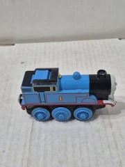 Vintage Thomas & Friends Die-Cast Battery Powered Motorized Tank Engine Train