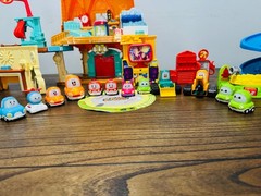 2019 Netflix Tv Series corey carson complete. Extra Sets Included Discontinued