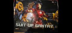 MARVEL STUDIOS THE INFINITY SAGA IRON MAN MARK IV SUIT-UP GANTRY ZD TOYS