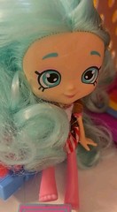 SHOPKINS Playset HAPPY PLACES Rainbow Beach +Reef Retreat +3 Dolls +Figures LOT
