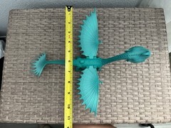 How to Train Your Dragon SCAULDRON Water Squirter Figure 2013 Defenders of Berk