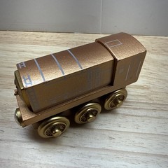 Thomas & Friends Wooden Railway Diesel Gold 60 Year Limited Edition Engine, 2003