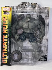 MARVEL Diamond Select “ULTIMATE HULK” 9″ NEW 2013 GREY Incredible Hulk Figure