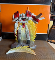 Transformers Titanium Series – Jetfire – Complete With Stand