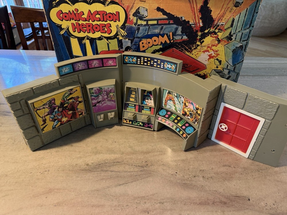 Vintage MEGO Comic Action Heroes FORTRESS OF SOLITUDE action figure Parts box