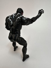 Legends Series Marvel Venom 7″ Action Figure w/Exchangeable Accessory Bulk Pack