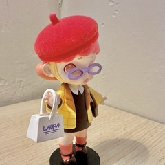 ToyCity Laura Fashion Trendsetter – Show Buyer