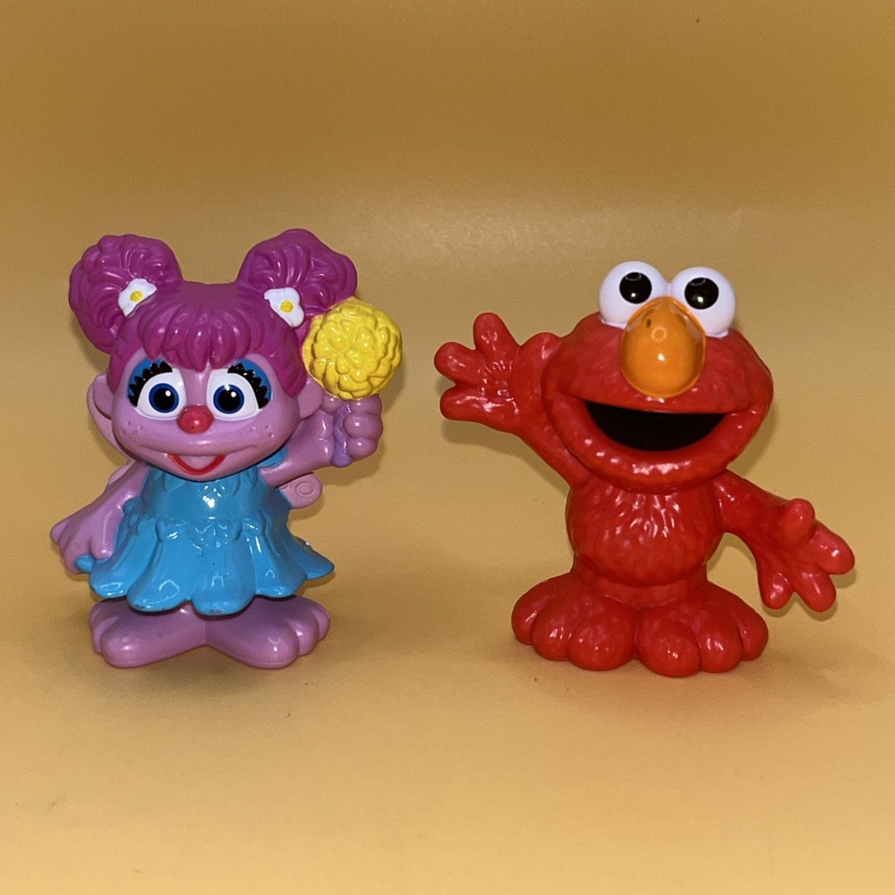 Hasbro Sesame Street Workshop Elmo & Abby Cadabby Figure Cake Topper P5