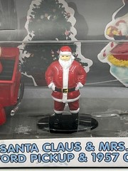 Jada Toys Holiday Rides 1:32 1941 Ford Pickup & 1957 Chevy Bel-Air Die-cast Car