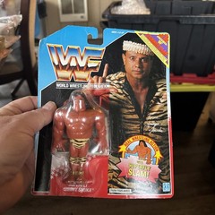 SUPERFLY JIMMY SNUKA WORLD WRESTLING FEDERATION 4″ FIGURE HASBRO 92’ Carded Read