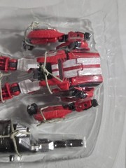 Transformers Fall Of Cybertron Sideswipe Deluxe Class Action Figure