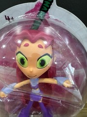 DC Comics Teen Titans GO! Twisty Titans Starfire Flexible 6″ Action Figure Toy
