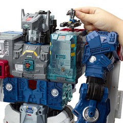 Transformers Titans Return Titan Class Fortress Maximus NEW! 24″ TALL IN STOCK!