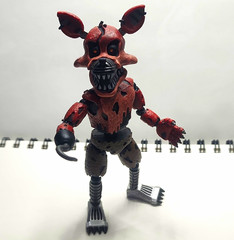 Funko Five Nights at Freddy’s Nightmare Foxy Red Fox Animatronic Action Figure