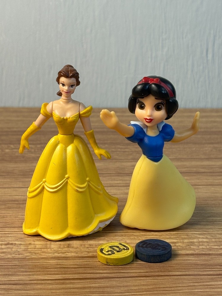 Disney Belle and Snow White Fastfood Toys, 3″ Tall GDJ-P-687