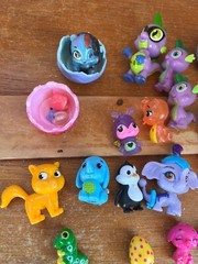 Large Lot of Mini Vinyl Plastic Rubber Sparkly & Not Cutsy Animal Play Figures –