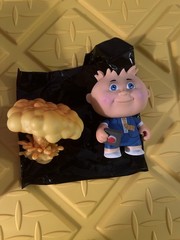 Garbage Pail Kids series 1 adam bomb Vinyl Figure With Box