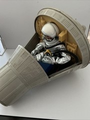 1/6 Scale HASBRO G.I. JOE ASTRONAUT AND UNITED STATES US SPACE CAPSULE