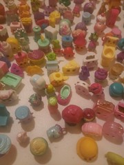 SHOPKINS FIGURES LOT OF 212 MULTIPLE SERIES LOT VGC