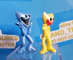 LOT OF 2 POPPY PLAYTIME 2.5″ HUGGY WUGGY MINI FIGURES Smiling Scary EnchantedMob