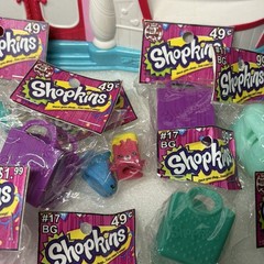Shopkins Sweet Spot Food Fair Playset Gumball Machine Plus Several Figures More