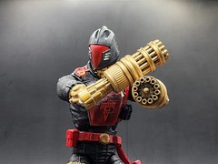 Iron Grenadier mini gatlings, swords, 2 handed gatling red/gold and gold – 1/12