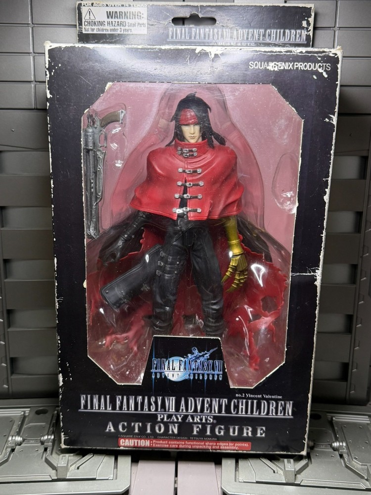 FINAL FANTASY VII Advent Children VINCENT VALENTINE Figure Play Arts PREOWNED