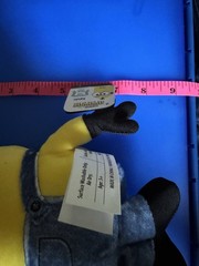 Illumination’s Minions: The Rise of Gru Small Tactile Plush KEVIN Squeeze Me! 9″