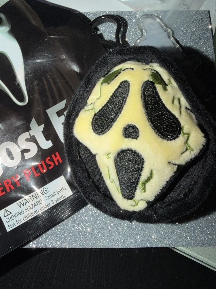 Culturefly Ghost face Mystery Plush Bag Clip – Aged Ghost Face