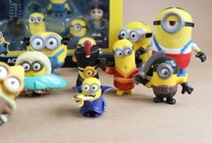 Universal Studios Park Exclusive Play Set 5 Figurines New + Lot of 14 Minions