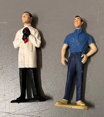 LOT-5 GILBERT 1965 JAMES BOND 007 Dragon Tank POOL TABLE Dr No ATTACHE GUN CASE