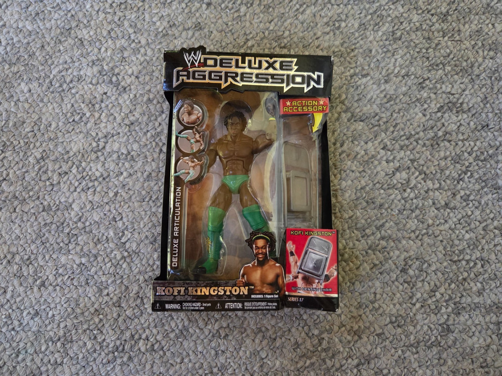 WWE Deluxe Aggression Series 17 Kofi Kingston Action Figure Chair New Sealed