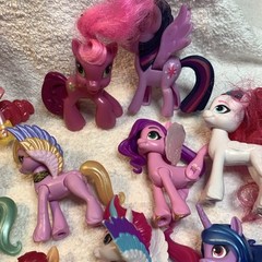 Various My Little Pony Toy Figure LOT Vintage & New Generation Over 25 Pony Lot