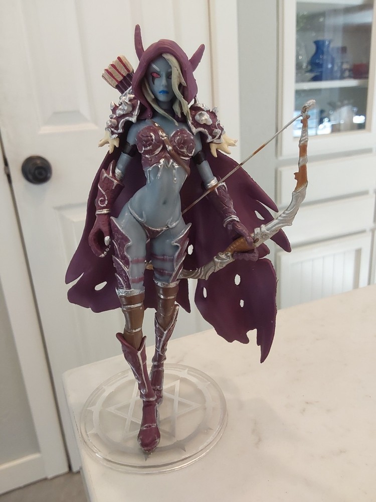 Sylvanas Windrunner World of Warcraft Action Figure – Resin – Handpainted!!