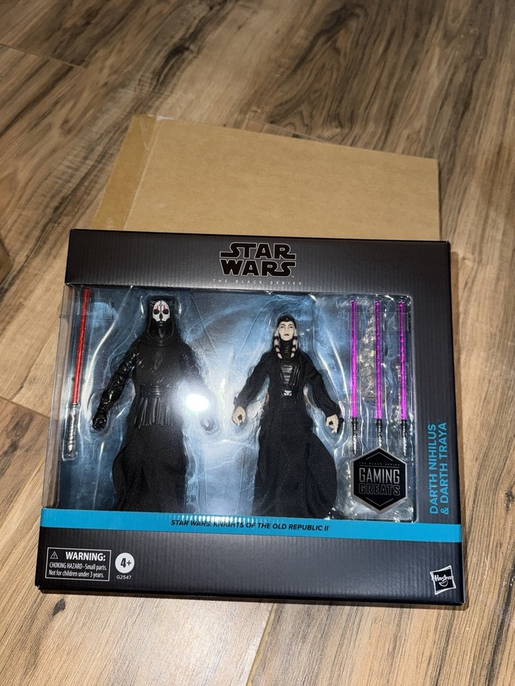 in hand STAR WARS Black Series Darth Nihilus Darth Traya Gaming Greats KOTR