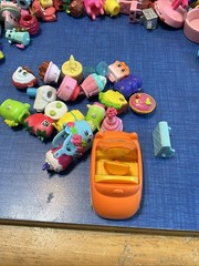 Shopkins Large Lot Figures Food Dolls Furniture 500 + Mixed Years Generations