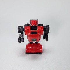 Vintage TRANSFORMERS Generation 1 Red BUMBLEBEE 1985 G1 Volkswagen Bug VW Takara