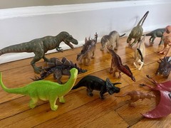 Lot of 15 Dinosaurs Action Figures Assorted Sizes and Brands