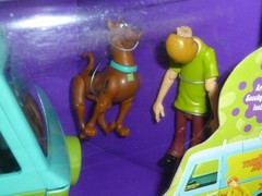 SCOOBY DOO MYSTERY MACHINE WITH SCOOBY DOO AND SHAGGY CARTOON NETWORK 2000