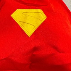 SU-MF-JSUP: Red Wired Cape with logo for 7″ McFarlane Movie Superman (2025)