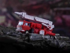 Dr Wu Customs DW-E24 Inferno Firefighters Mini G1 Extrme Warfare Action Figure