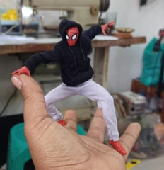 PB-PETEB-SET: 1/12 Black Hoodie & Grey Sweat Pants for 6″ slim Spiderman body