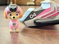 Paw Patrol Jet To The Rescue Skye Deluxe Transforming Vehicle w/lights & sounds